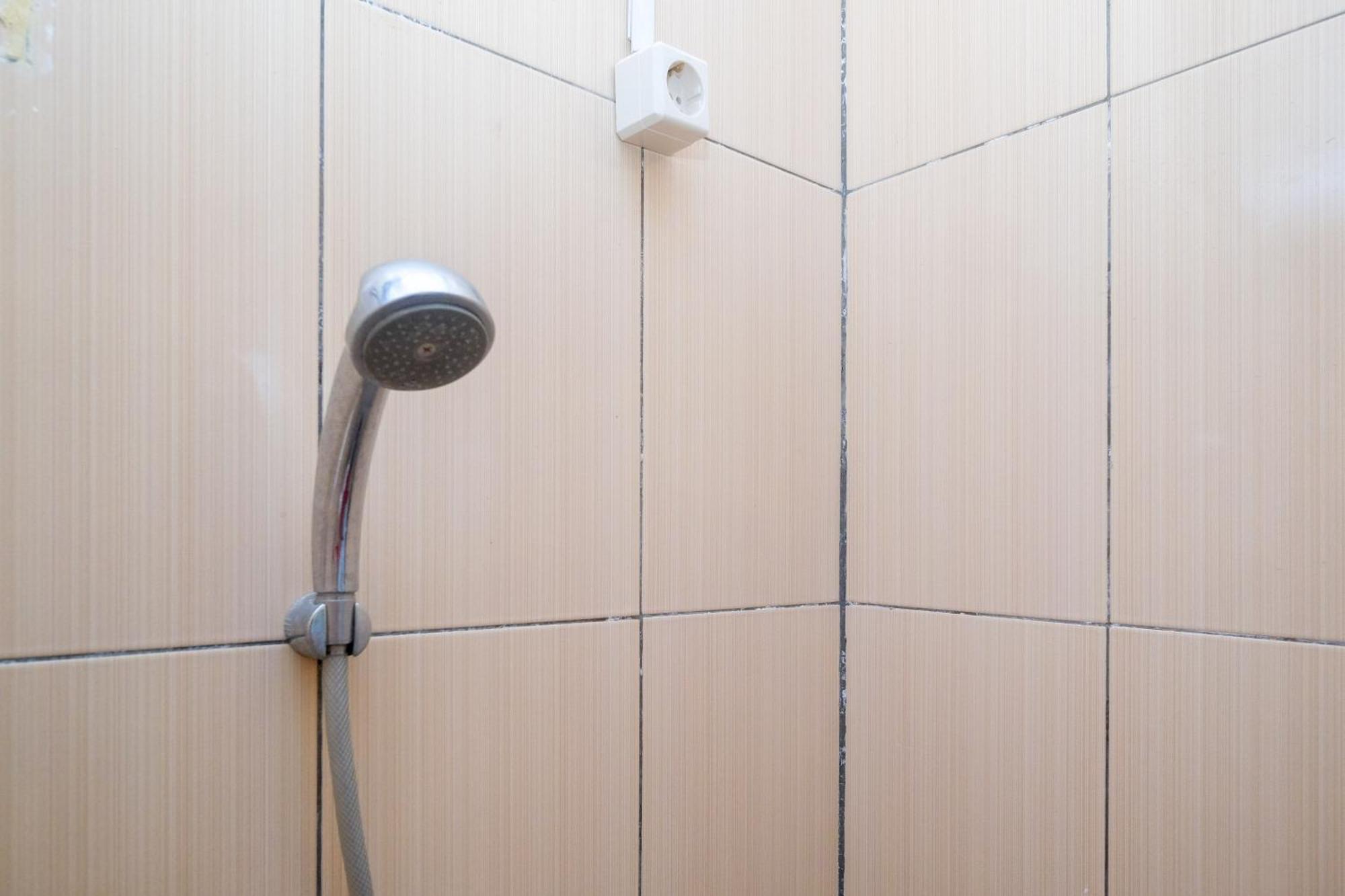 Hotel Reddoorz Near Exit Tol Krapyak 3