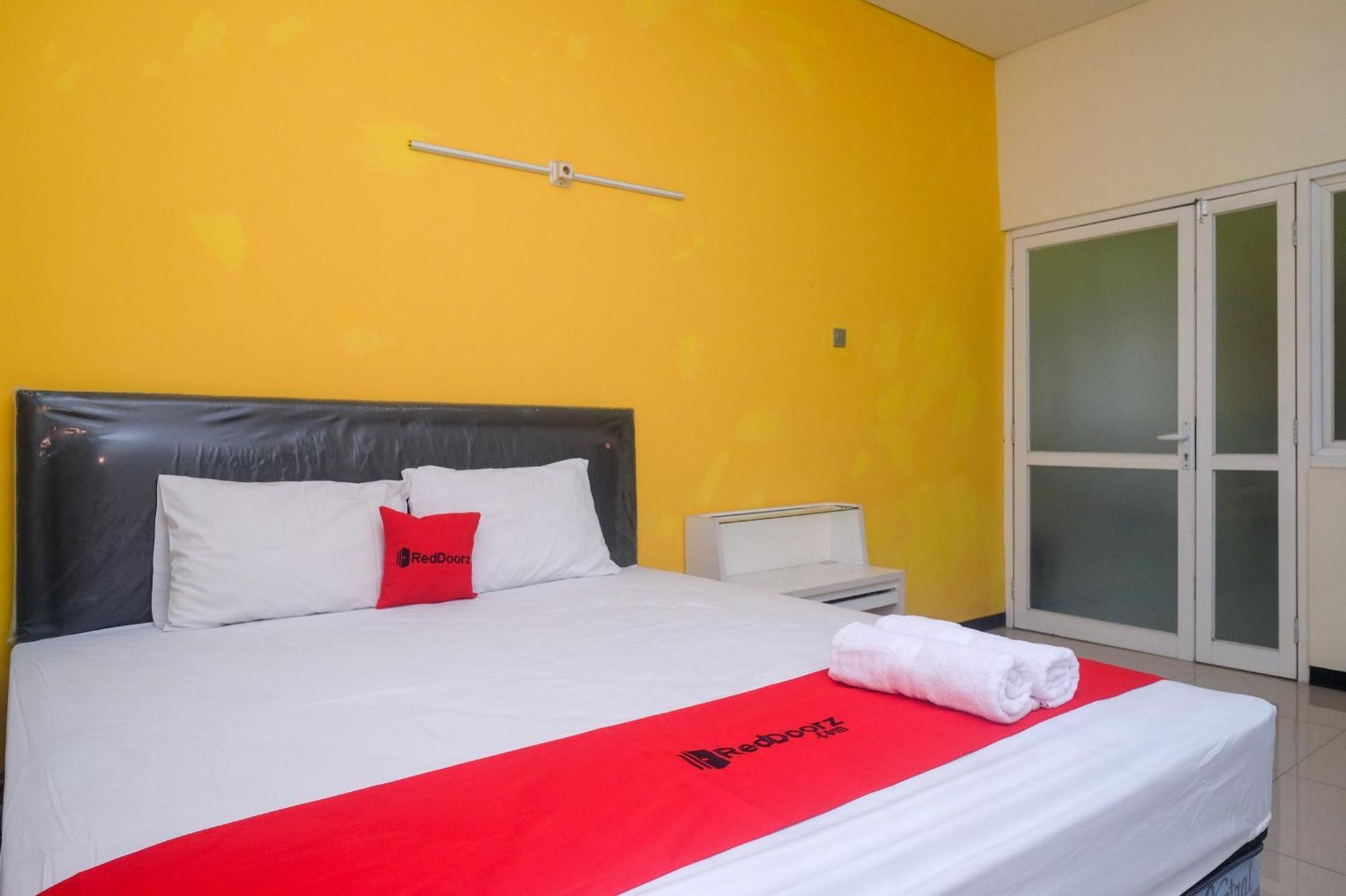 Hotel Reddoorz Near Exit Tol Krapyak 3