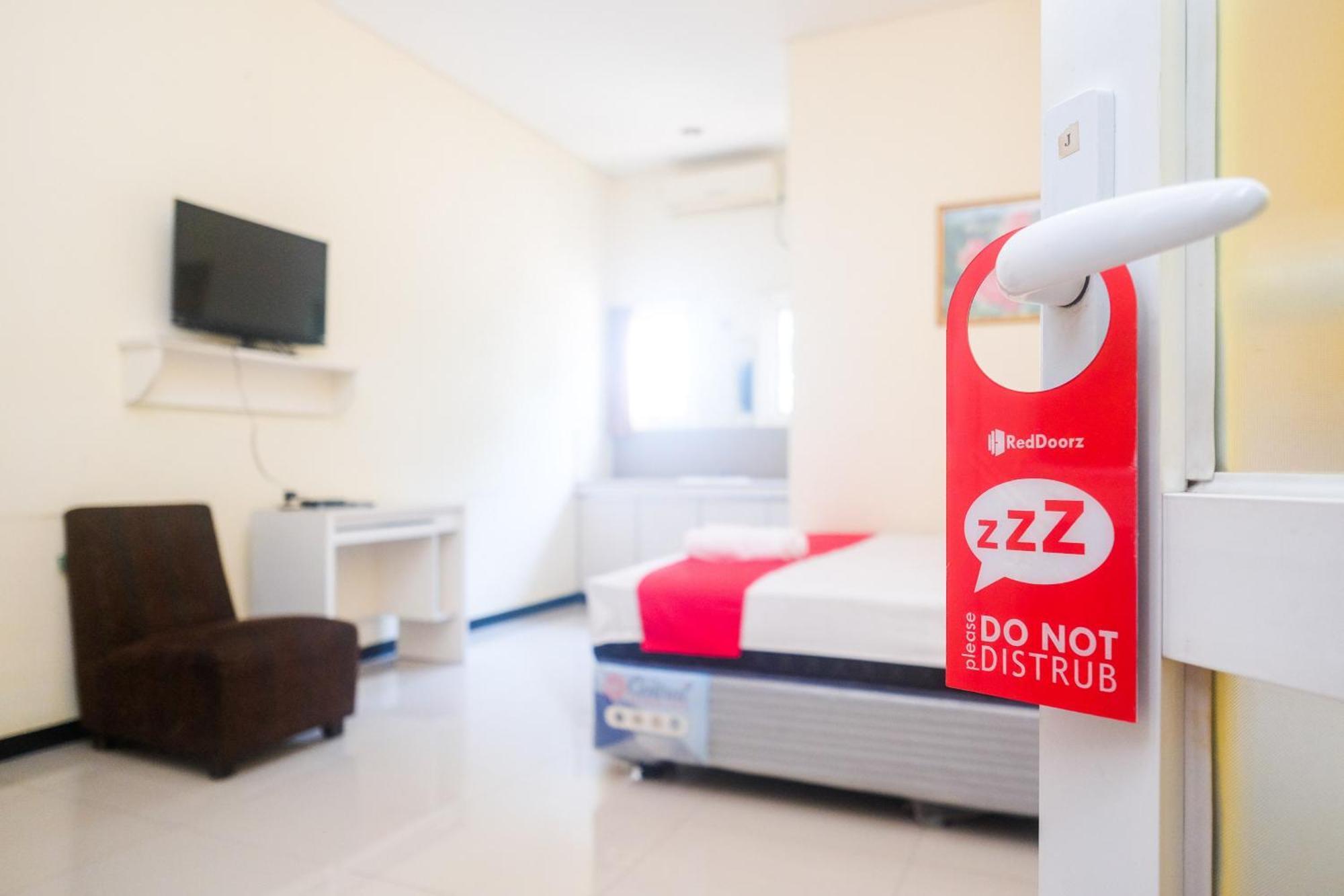 Reddoorz Near Exit Tol Krapyak 3 Hotel 2*
