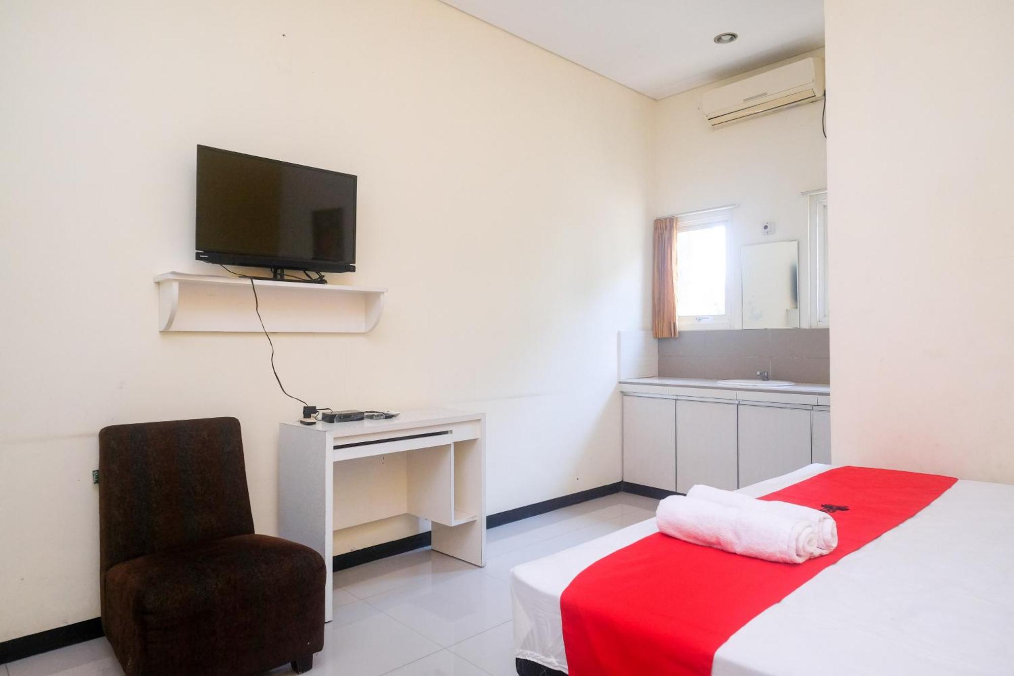 Hotel Reddoorz Near Exit Tol Krapyak 3
